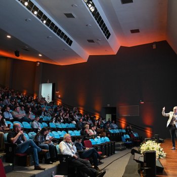 PALESTRA 9 -  Ambi&ecirc;ncia 4.0 Conectividade, Bem-Estar e Efici&ecirc;ncia Energ&eacute;tica na Suinocultura - 18&ordf; SBSS