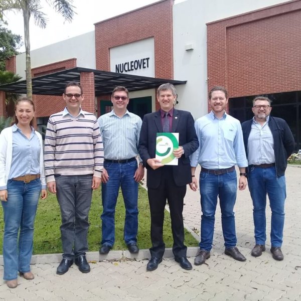 Secret�rio de Agricultura visita Nucleovet