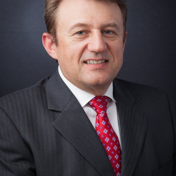 Luis Carlos Peruzzo assume presid�ncia do Nucleovet com novo desafio -