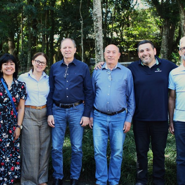 Nucleovet doa renda da loja de produtos do SBSBL à Apae de Chapecó 