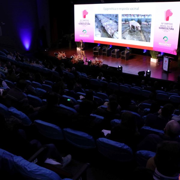 Dr. Geraldo Alberton e o Ph.D. Andres Gomez apresentam...