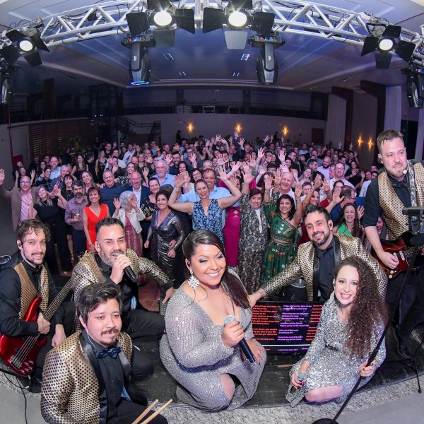 Nucleovet celebra 53 anos atuando em defesa da medicina...