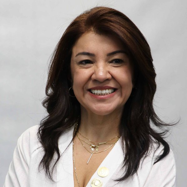 Alet&eacute;ia Balestrin inicia gest&atilde;o com foco em capacita&ccedil;&atilde;o...