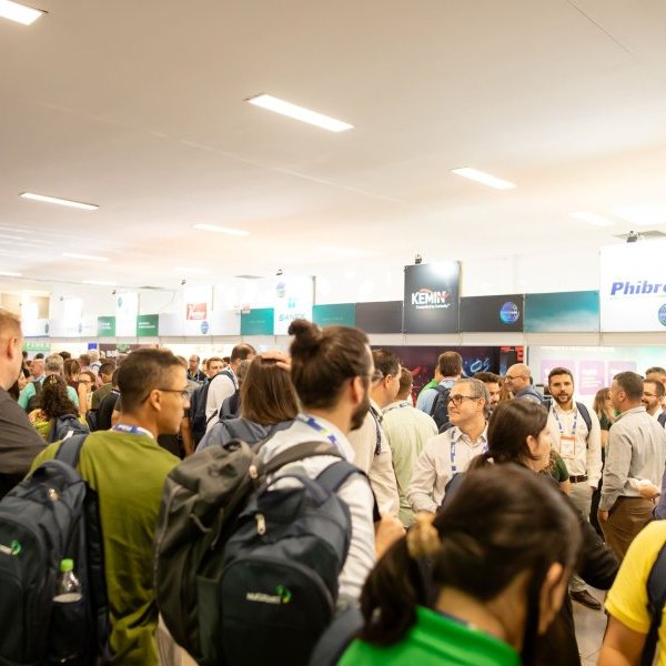 Tecnologia, sanidade e inova��o: Poultry Fair conecta...