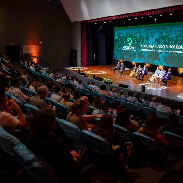 26&ordm; Simp&oacute;sio Brasil Sul de Avicultura re&uacute;ne mais de...