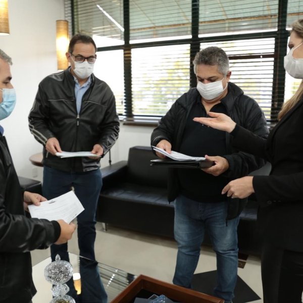 CRMV-SC e Nucleovet pedem prioridade para vacina��o contra covid-19