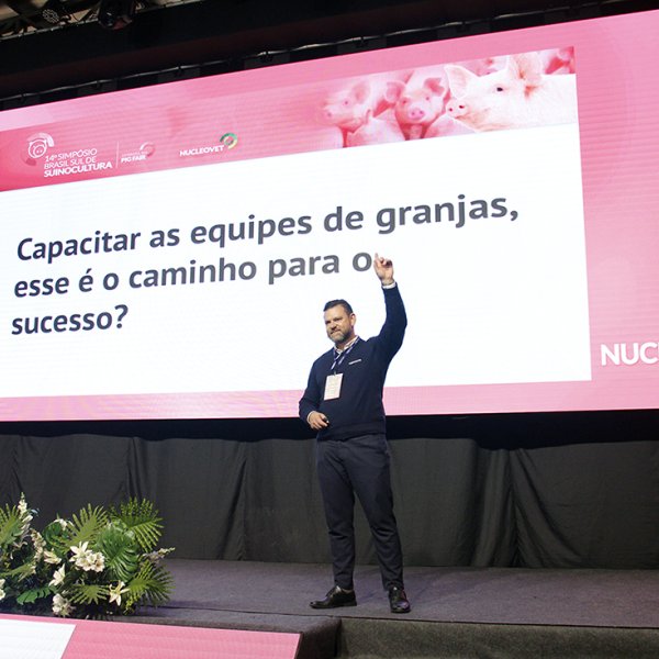 Gest�o de pessoa abre programa��o cient�fica do 14� SBSS