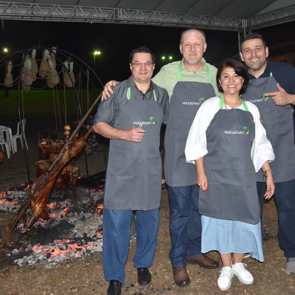 Nucleovet comemora Dia do M�dico Veterin�rio.