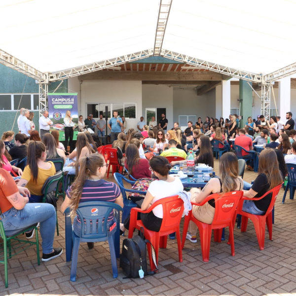 Nucleovet participa da comemora��o dos 20 anos do curso...