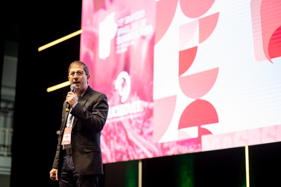 15&ordm; SBSS inicia com debates sobre legisla&ccedil;&atilde;o e bem-estar animal