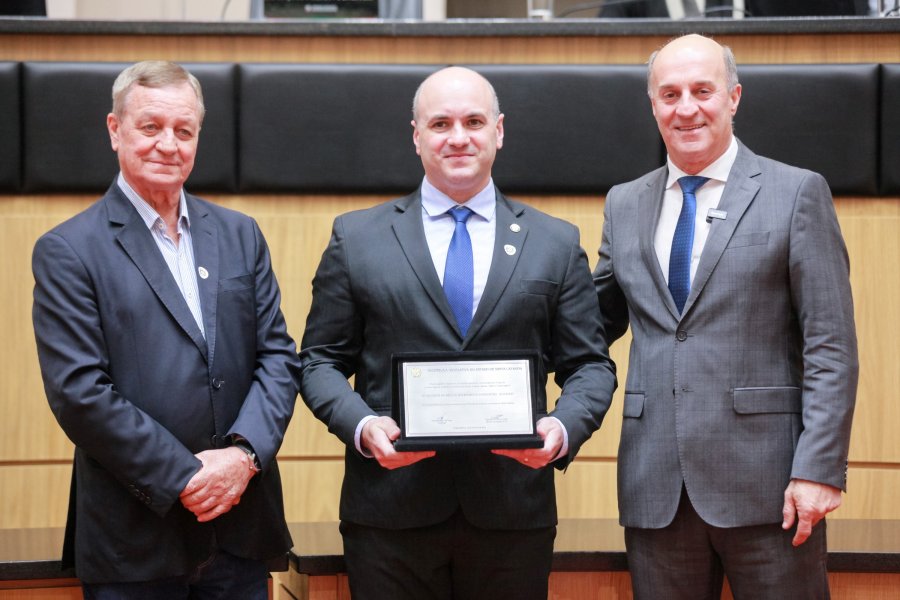 Nucleovet recebe homenagem na ALESC