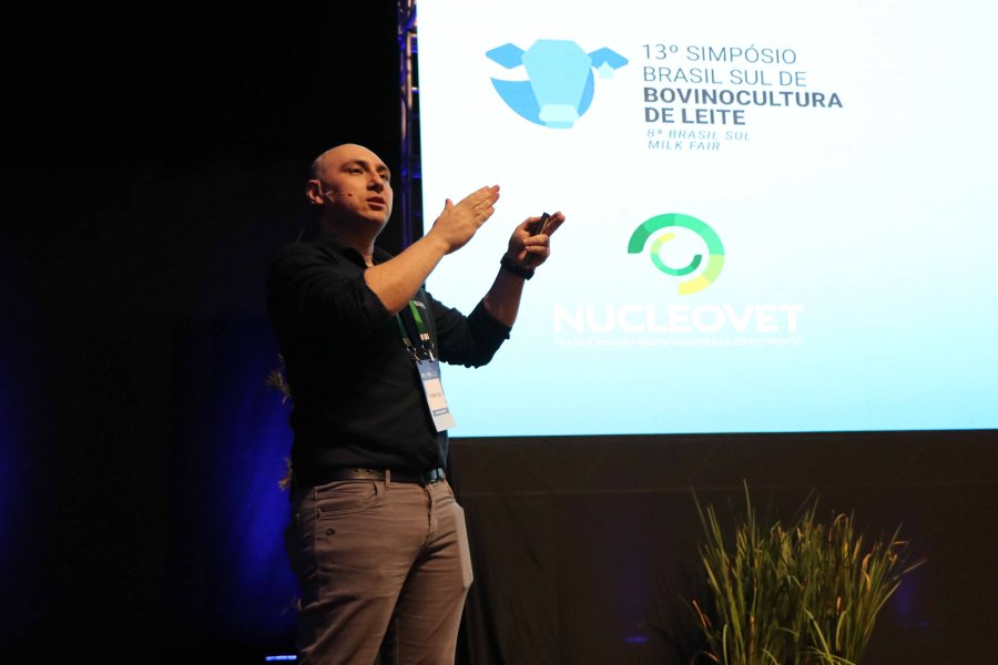 Inovações no uso do soro de leite são destaque no 13º Simpósio Brasil Sul de Bovinocultura de Leite