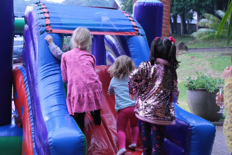 M&eacute;dicos Veterin&aacute;rios e Zootecnistas celebram uni&atilde;o e comemoram com churrasco