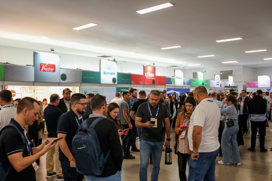 17&ordf; Brasil Sul Poultry Fair re&uacute;ne mais de 70 empresas durante o 26&ordm; SBSA
