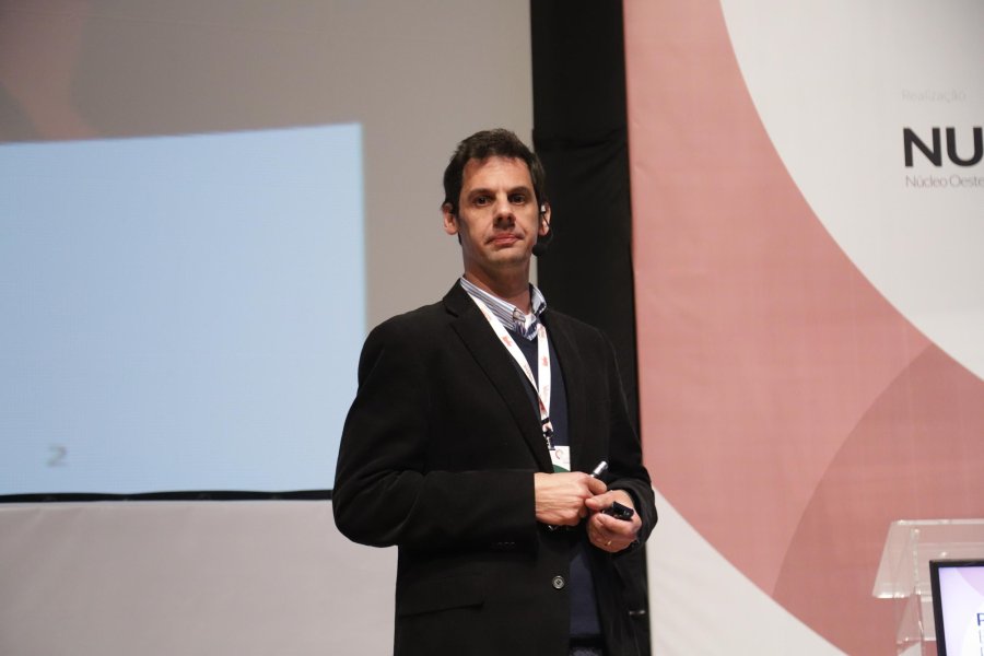 Tend&ecirc;ncias, biosseguridade, antimicrobianos, nutri&ccedil;&atilde;o e sanidade em debate no 13&ordm; SBSS