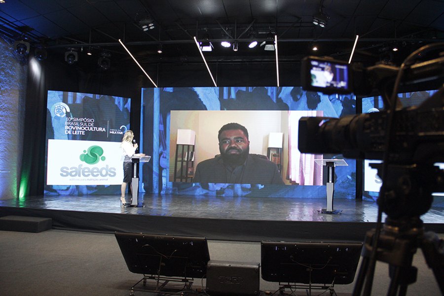 10º SBSBL debate o impacto financeiro na criação de novilhas 