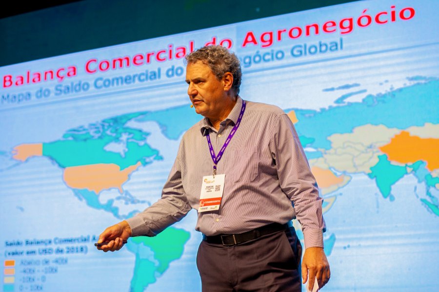 Marcos Jank traz reflex&otilde;es sobre o agro brasileiro e o novo cen&aacute;rio mundial