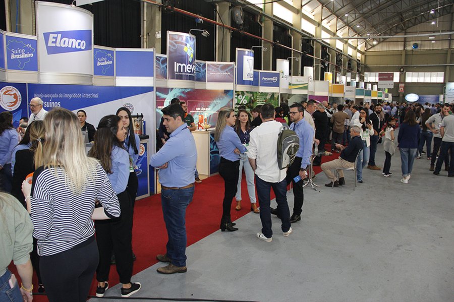 Expositores lan&ccedil;am produtos na 13&ordf; Brasil Sul Pig Fair
