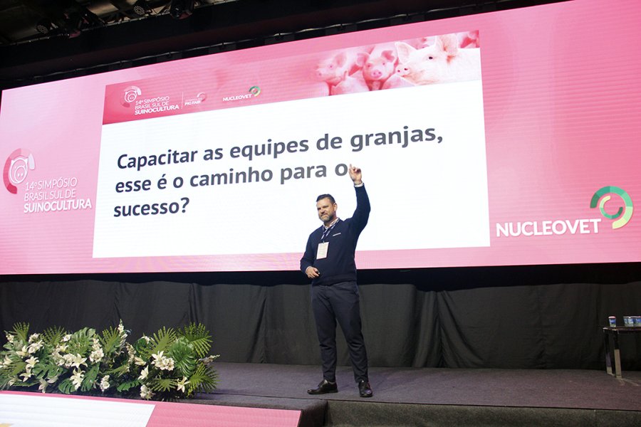 Gest&atilde;o de pessoa abre programa&ccedil;&atilde;o cient&iacute;fica do 14&ordm; SBSS