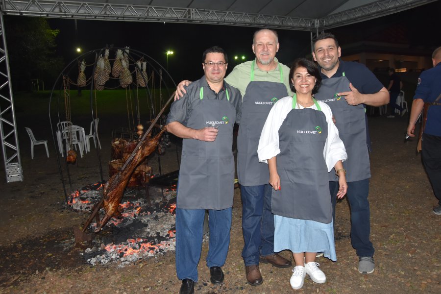 Nucleovet comemora Dia do M&eacute;dico Veterin&aacute;rio.