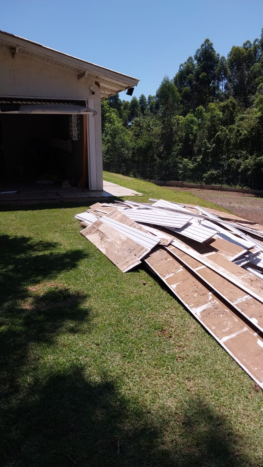 Iniciam obras na brinquedoteca