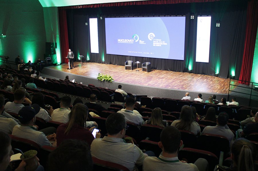 Cen&aacute;rio de mercado e pecu&aacute;ria catarinense s&atilde;o destaques no 1&ordm; F&oacute;rum Brasil Sul de Bovinocultura de Corte