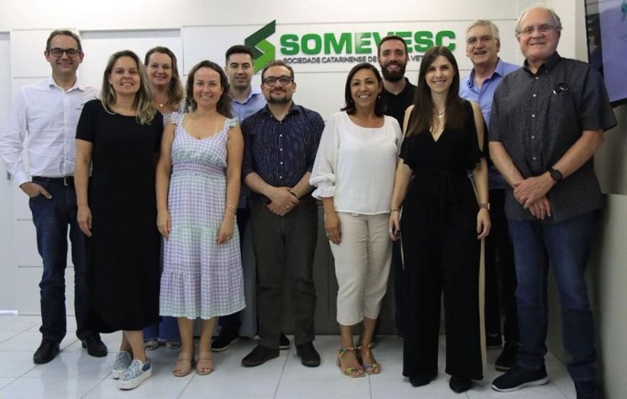 Nucleovet participa de reuni&atilde;o da Somevesc