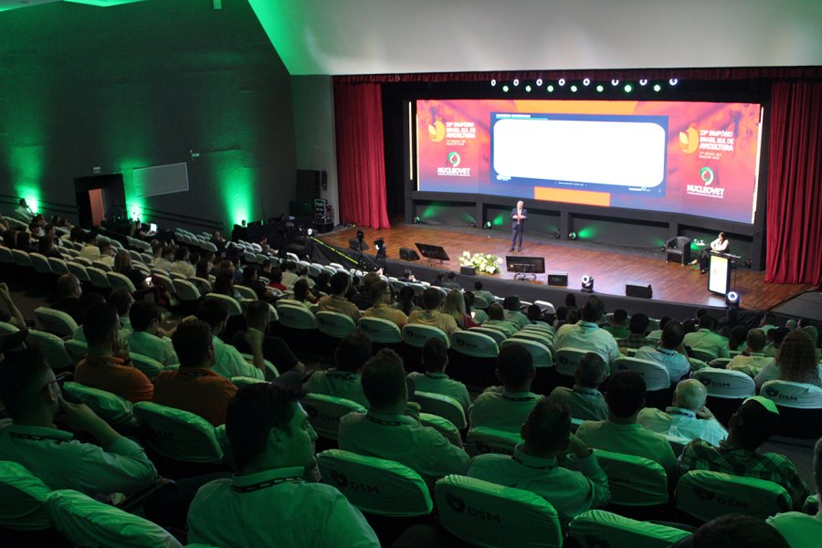 23&ordm; Simp&oacute;sio Brasil Sul de Avicultura re&uacute;ne mais de 1,8 mil pessoas